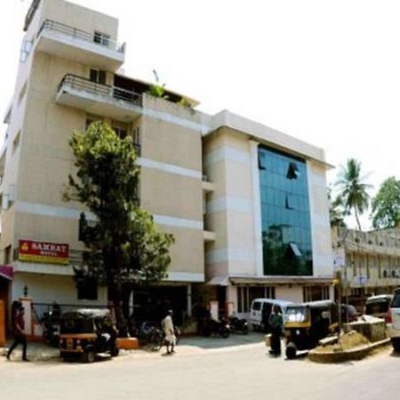 Hotel The Samrat Thiruvananthapuram Extérieur photo