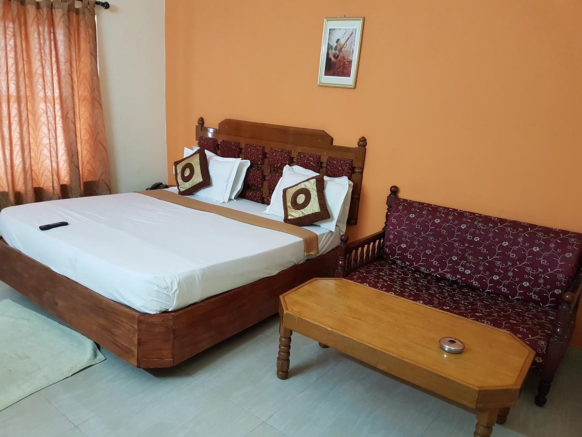 Hotel The Samrat Thiruvananthapuram Extérieur photo