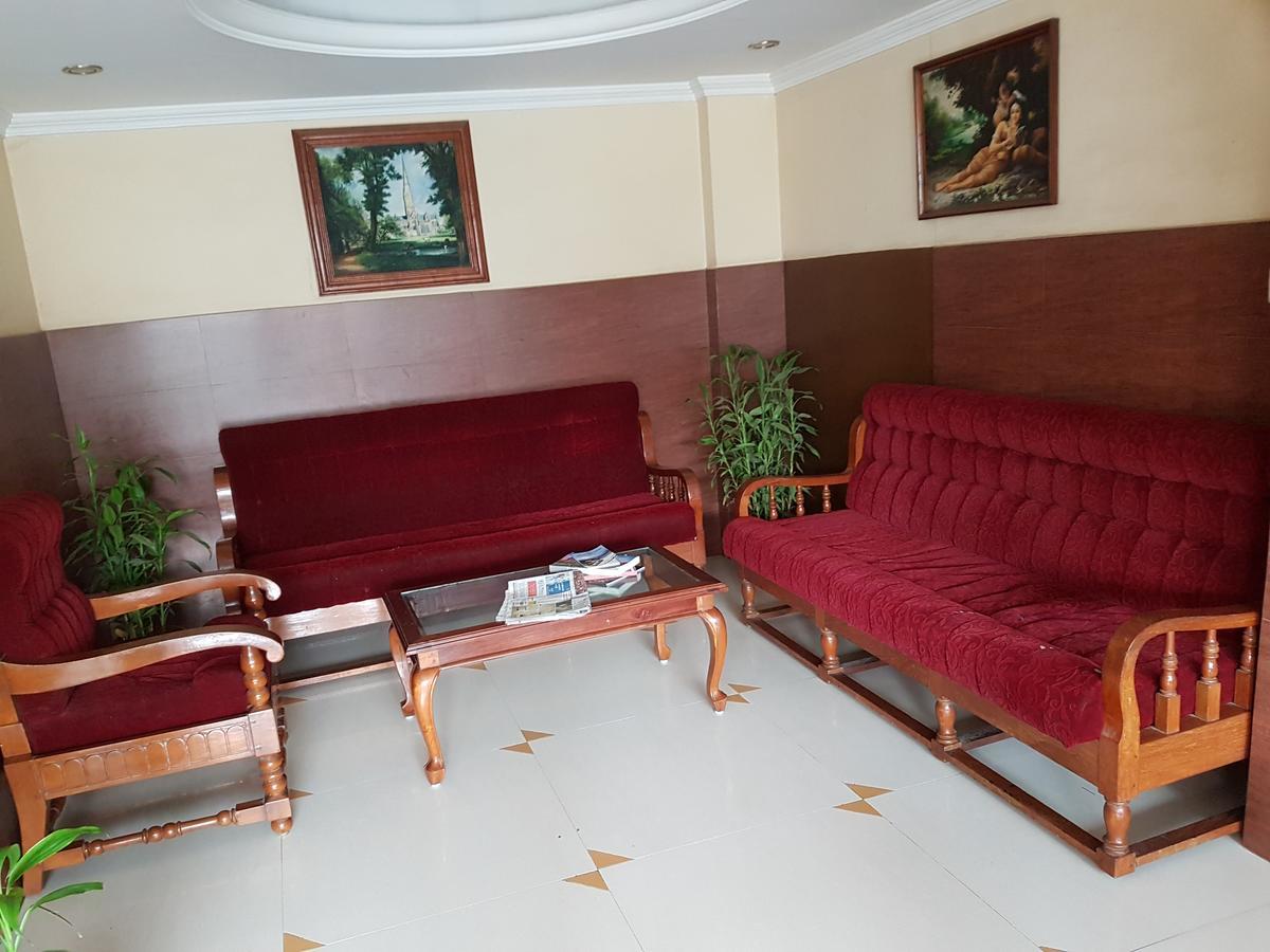 Hotel The Samrat Thiruvananthapuram Extérieur photo