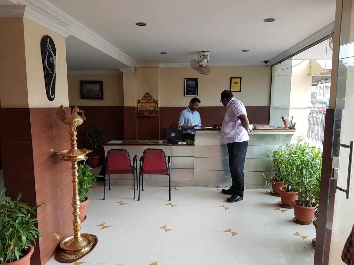 Hotel The Samrat Thiruvananthapuram Extérieur photo